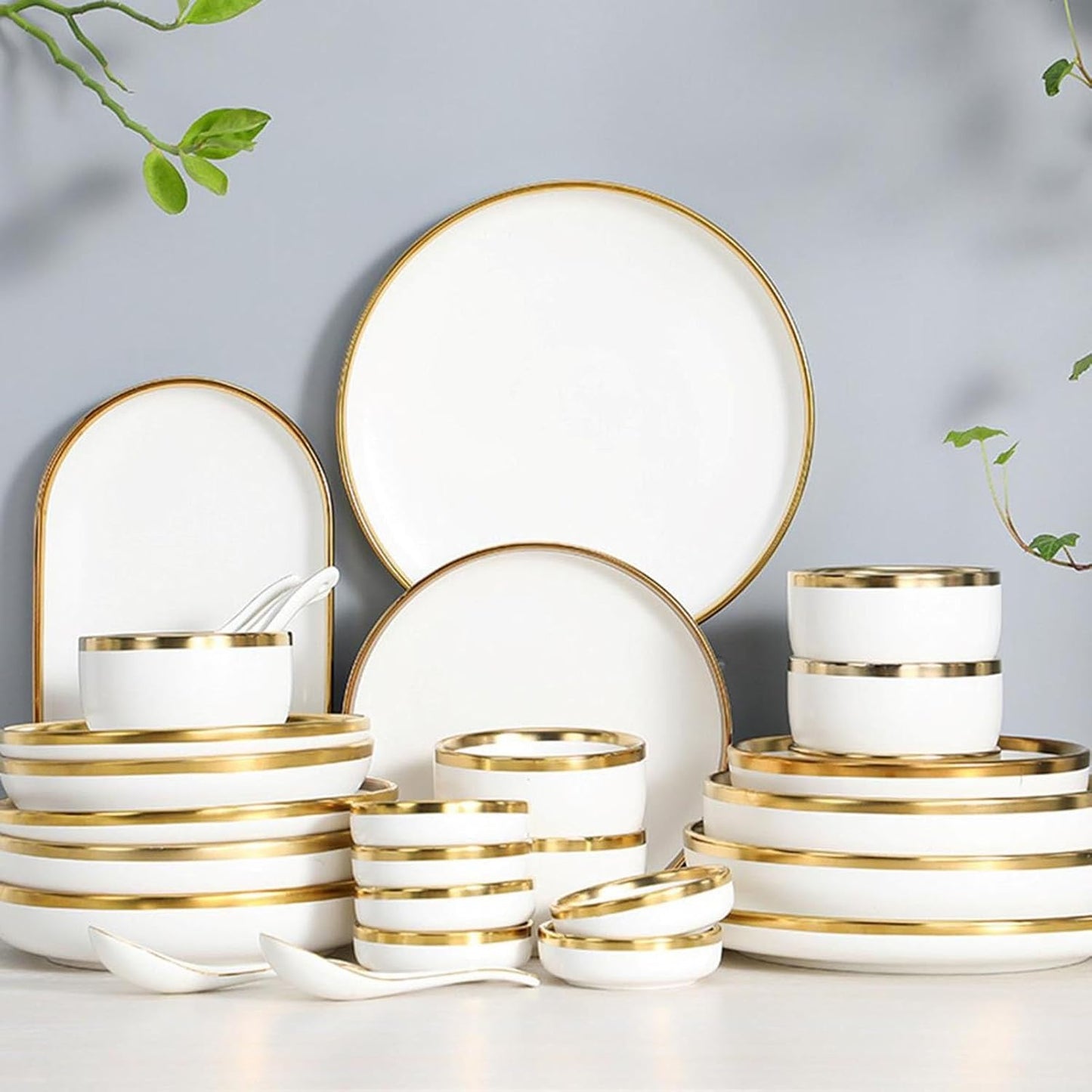 Set di stoviglie in ceramica bianca, set di piatti e ciotole in ceramica da 30 pezzi, set di stoviglie di grandi dimensioni in stile rustico for la cucina, resistente ai graffi