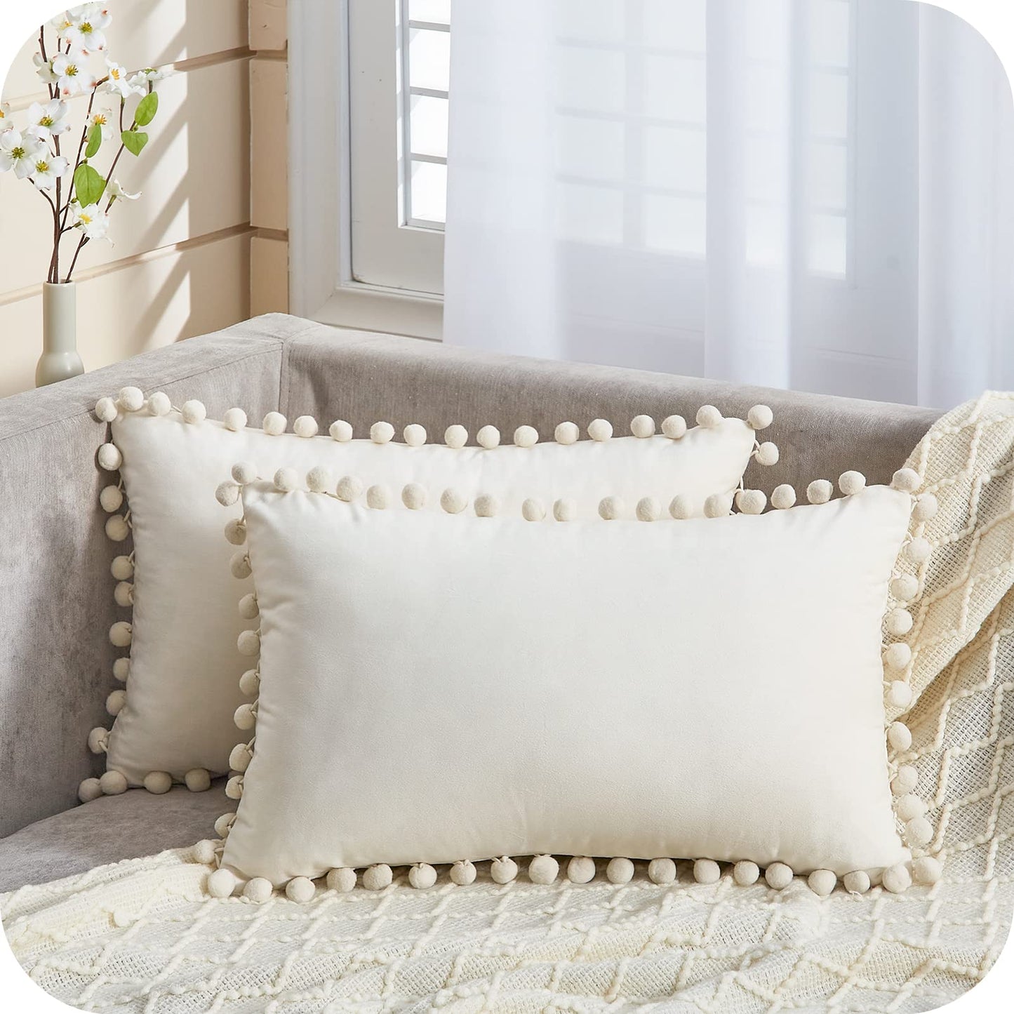 Topfinel Federe Cuscini in Velluto per Divano, Copricuscini Arredo Casa Moderni con Pom Poms, Fodere Cuscino in Tinta Unita Eleganti per Camera da Letto Salotto Sedia, 2 Pezzi,40x40 cm, Cream