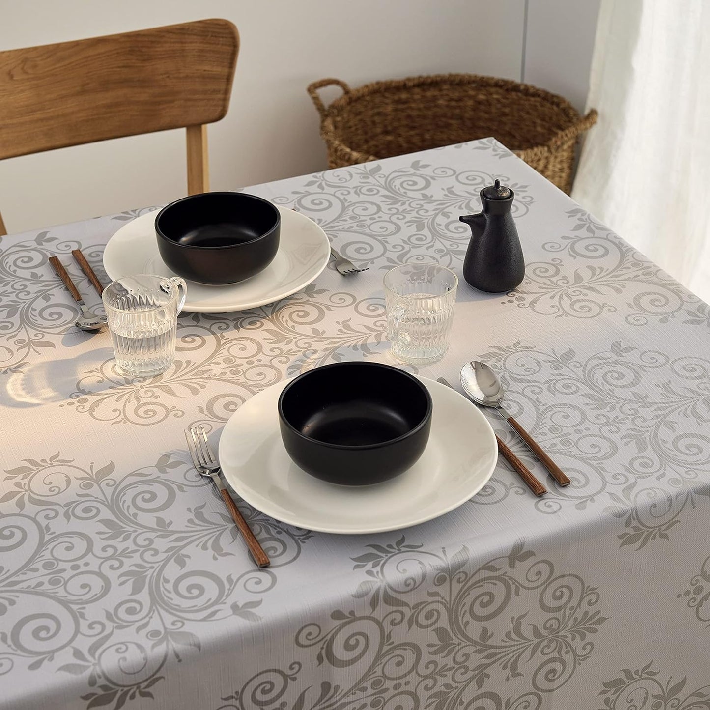 KP HOME Tovaglia Plastificata Rettangolare 250x140 cm, Tovaglia Cerata per Tavolo da 8 Posti, in PVC Facile da Pulire, Impermeabile, per Uso Interno ed Esterno, con Motivo Barocco Damascato Elegante