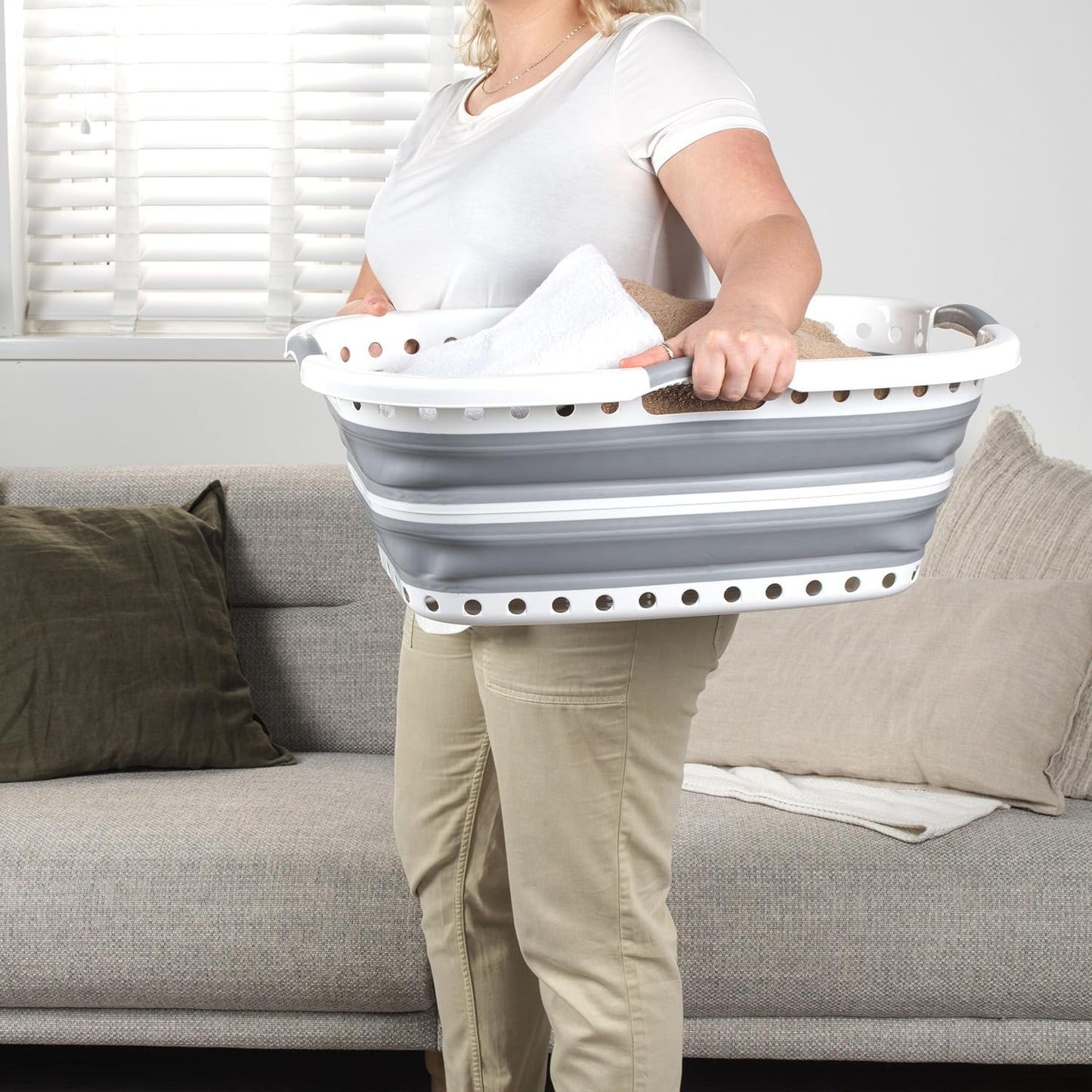 Beldray LA072979GRYEU Cestello per lavanderia, Collapsible Hip Hugger, curvo e sagomato per adattarsi al corpo, cestello facile da piegare, Manici ergonomici a 2 vie antiscivolo, 37 litri, grigi