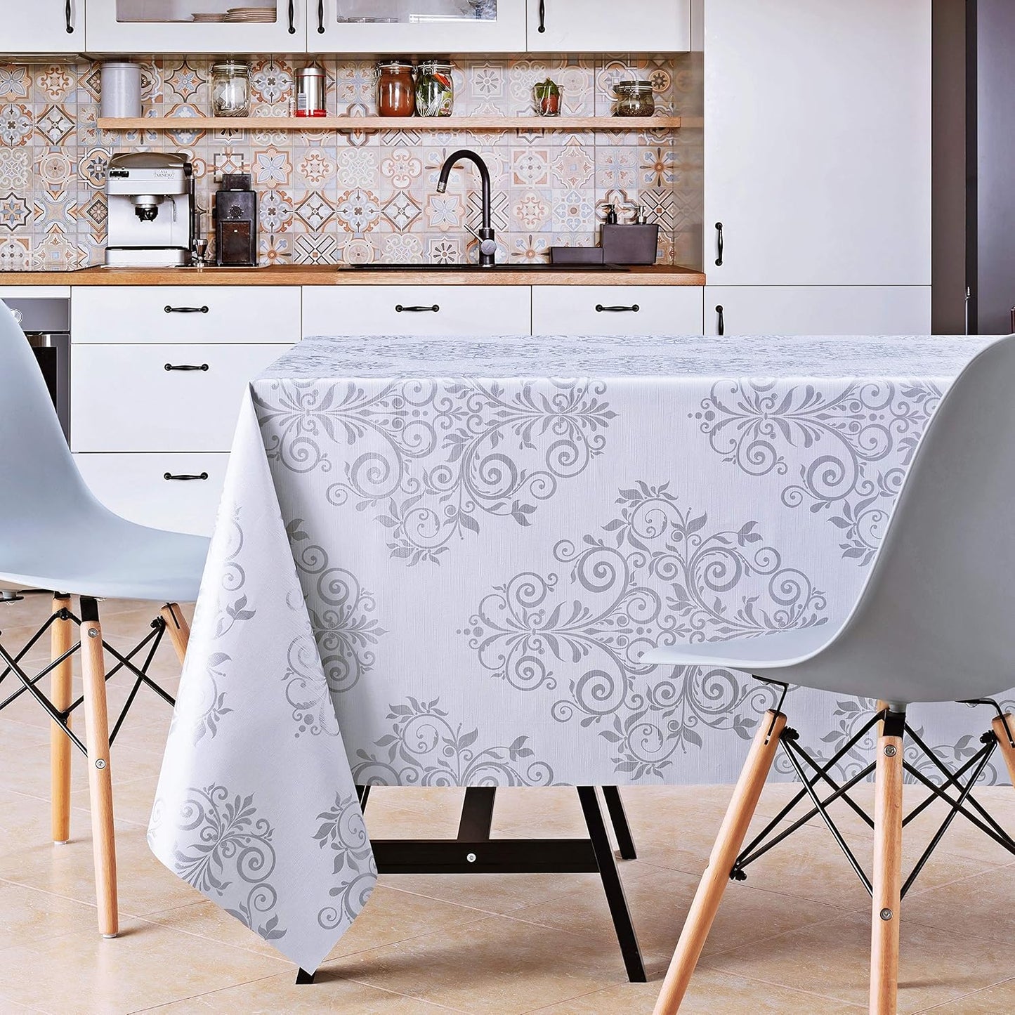 KP HOME Tovaglia Plastificata Rettangolare 250x140 cm, Tovaglia Cerata per Tavolo da 8 Posti, in PVC Facile da Pulire, Impermeabile, per Uso Interno ed Esterno, con Motivo Barocco Damascato Elegante