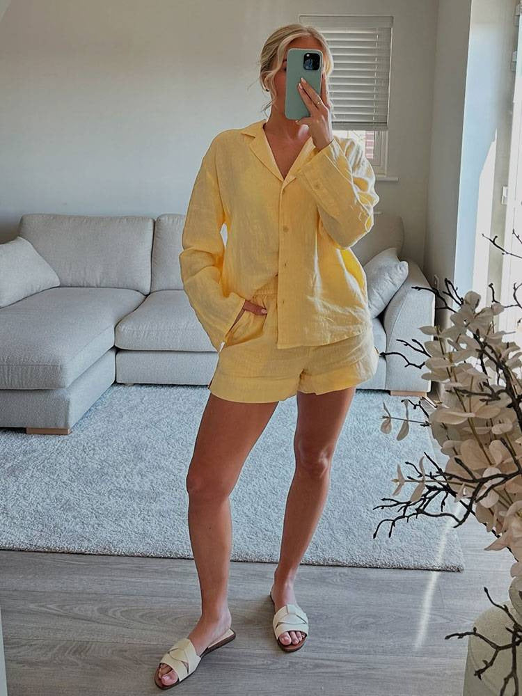 Completo donna, camicia e shorts