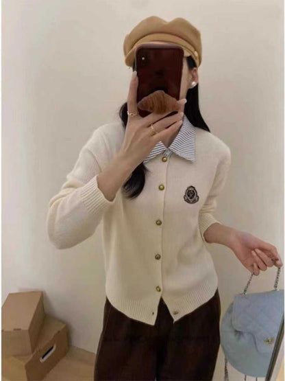 Cardigan Nero Old Money con Bottoni Oro – Eleganza Senza Tempo