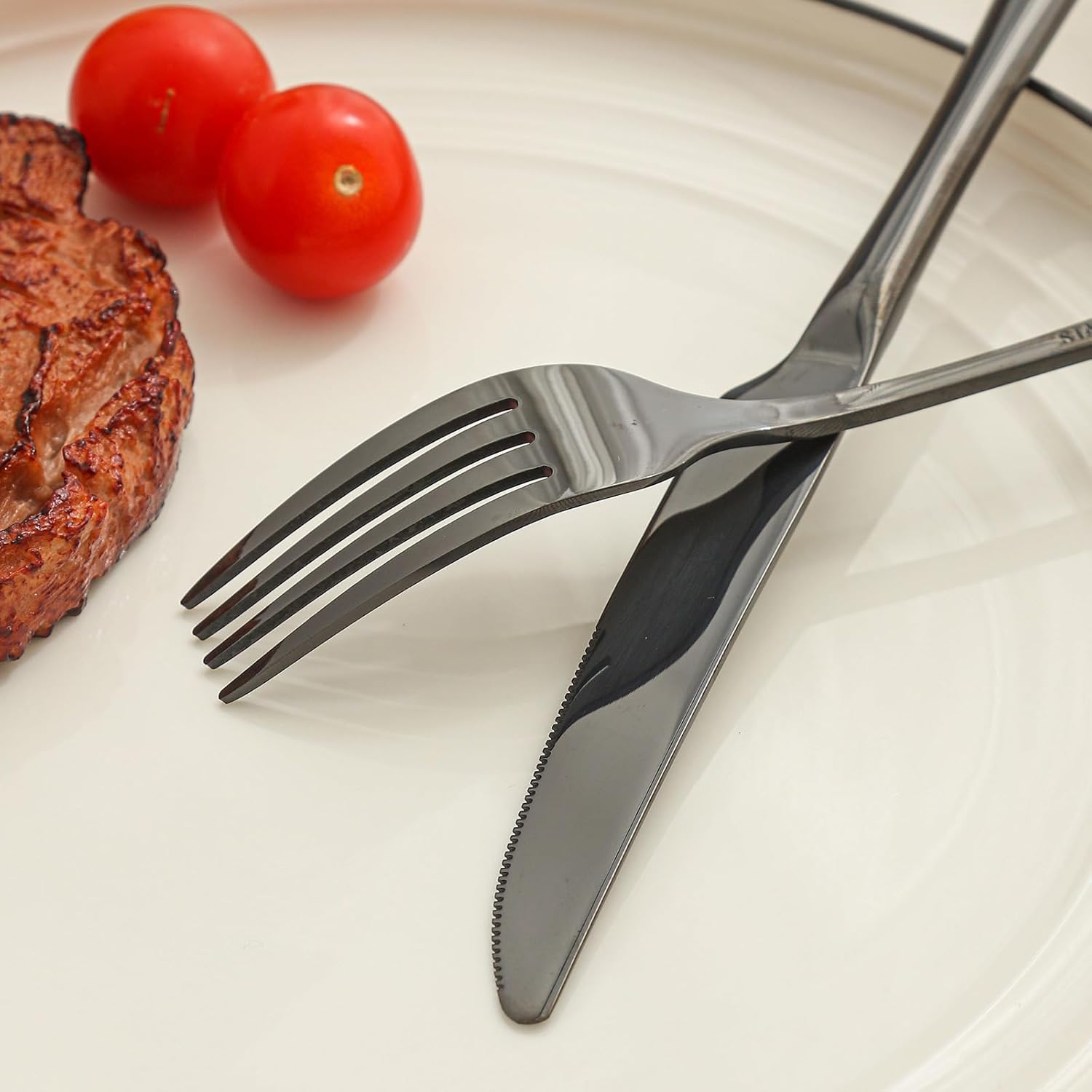Set Posate Nero 6 Persone in Acciaio Inox con Coltello Forchetta e Cucchiaio 24 Pezzi Elegante e Resistente per Casa e Ristorante