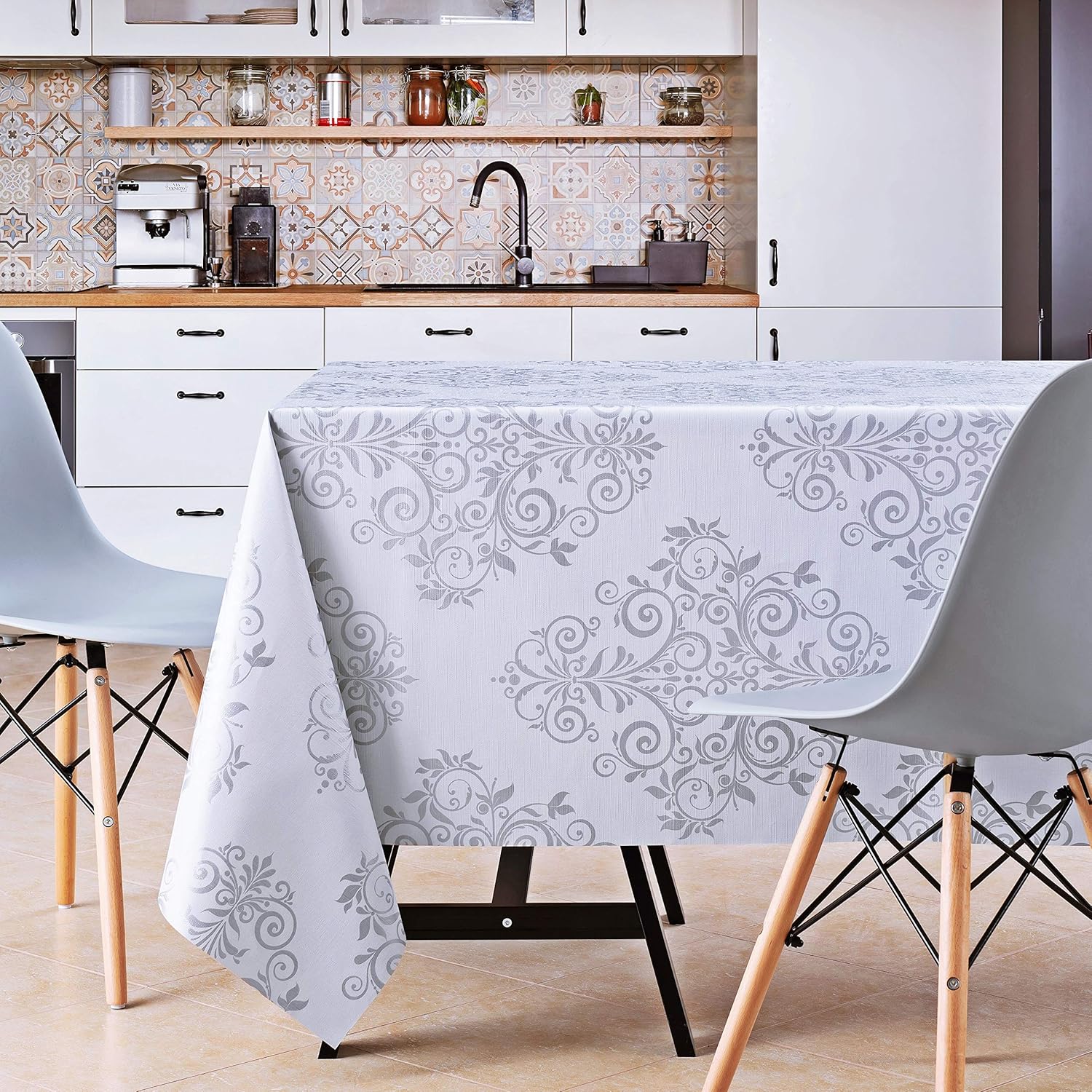 KP HOME Tovaglia Plastificata Rettangolare 250x140 cm, Tovaglia Cerata per Tavolo da 8 Posti, in PVC Facile da Pulire, Impermeabile, per Uso Interno ed Esterno, con Motivo Barocco Damascato Elegante