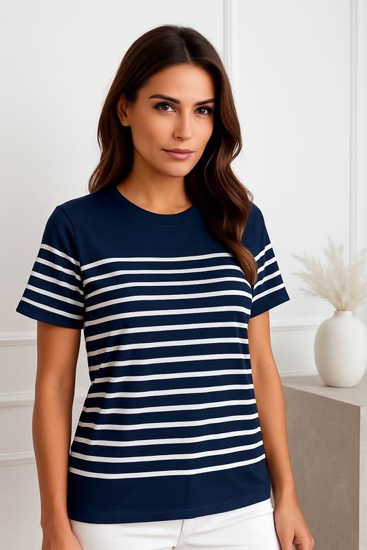 Maglietta Navy a Righe – Eleganza Senza Tempo per Ogni Giorno