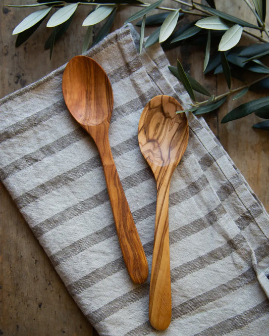 Cucchiaio in legno di olivo