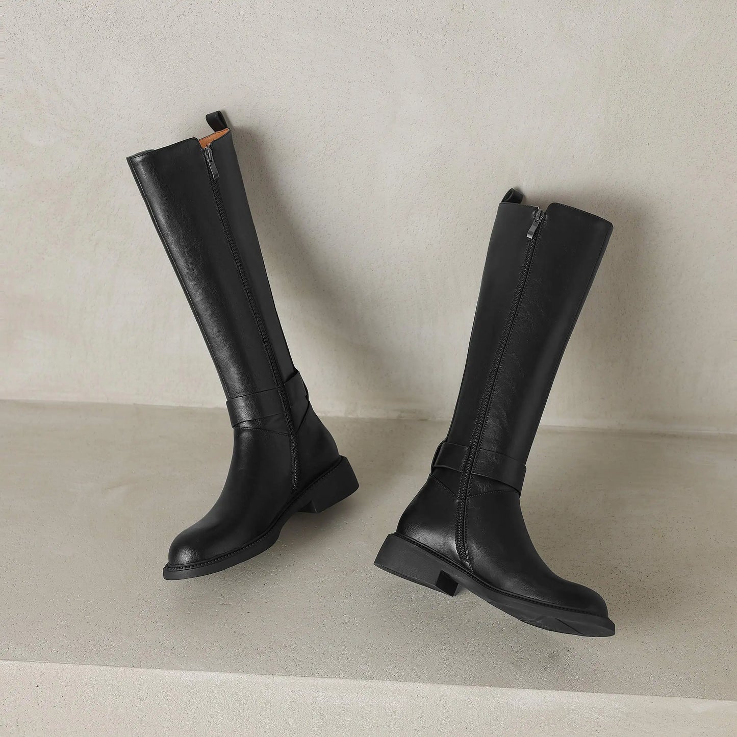Stivale con fibbia in vera pelle